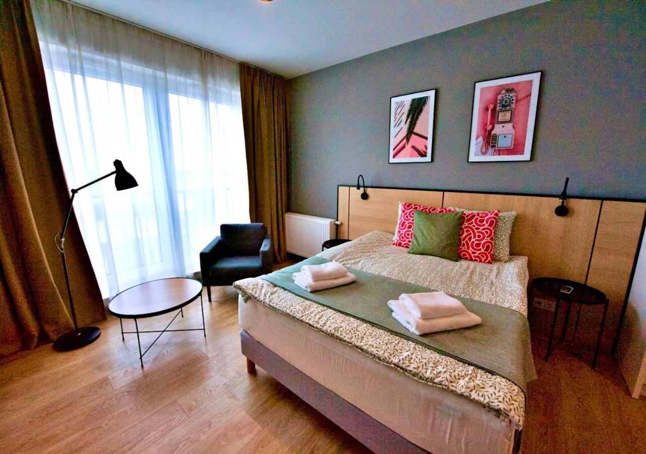 Bk Aparthotel Praga - National Stadium - Comfortable Apartment For 4 People Varsóvia Exterior foto