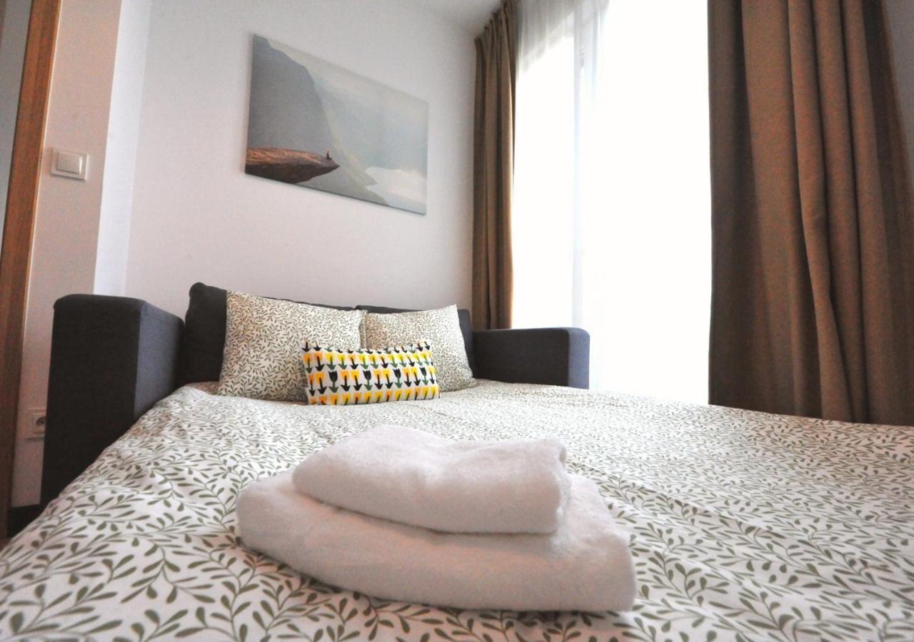 Bk Aparthotel Praga - National Stadium - Comfortable Apartment For 4 People Varsóvia Exterior foto