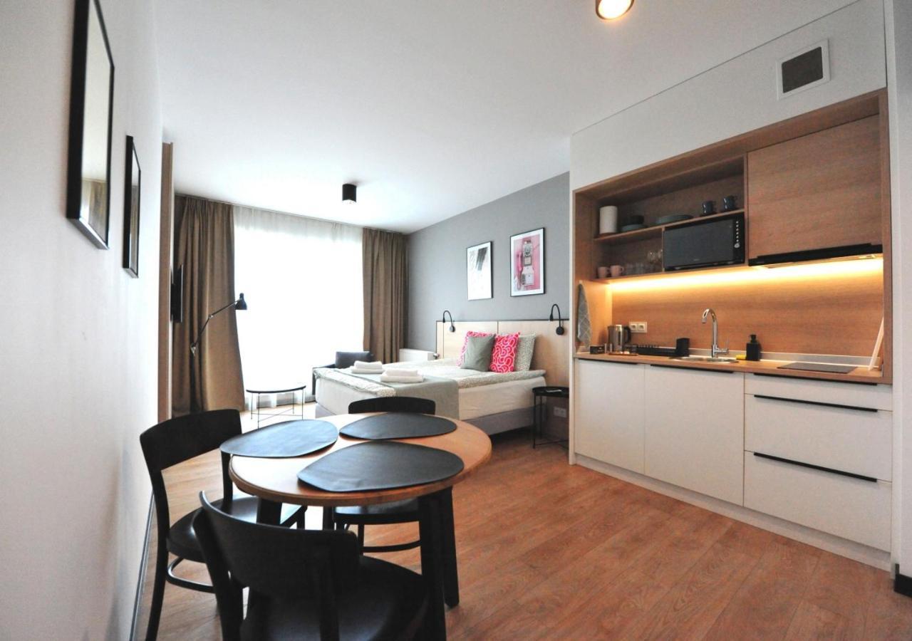 Bk Aparthotel Praga - National Stadium - Comfortable Apartment For 4 People Varsóvia Exterior foto