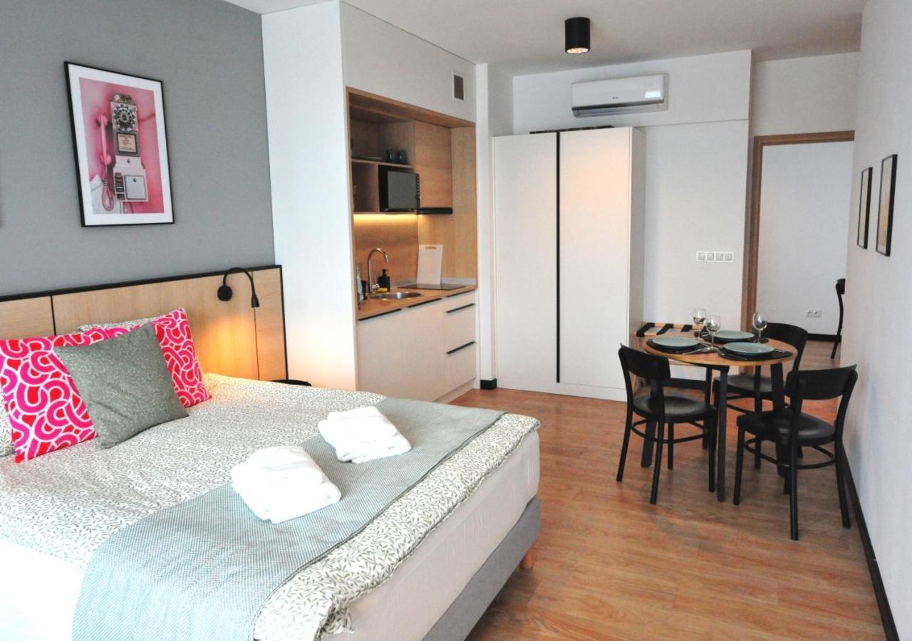 Bk Aparthotel Praga - National Stadium - Comfortable Apartment For 4 People Varsóvia Exterior foto